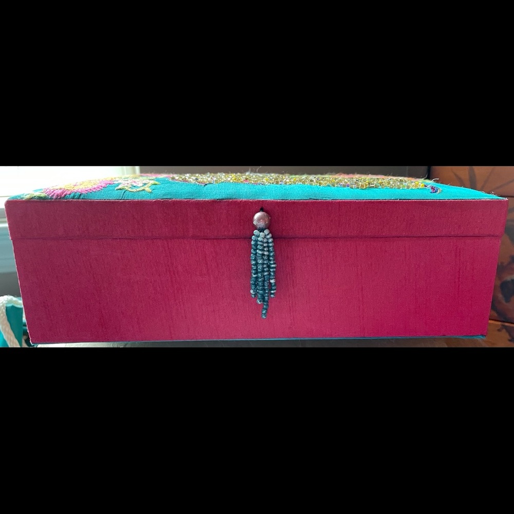 Jewelry Box - Picture 2 of 4